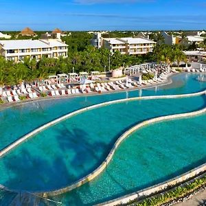 the-royal-suites-yucatan-by-palladium.quintano-roohotels.com/